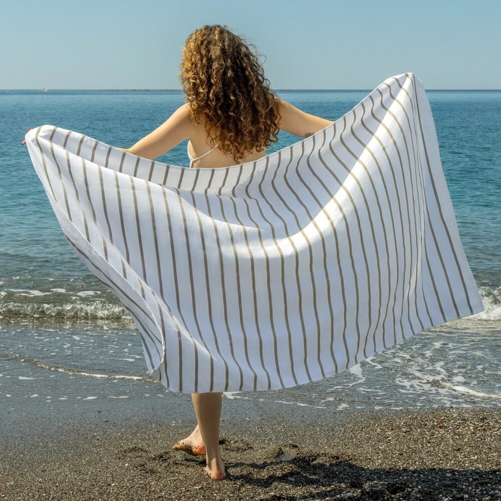 Telo Mare Righe Marrone Small - immagine 3